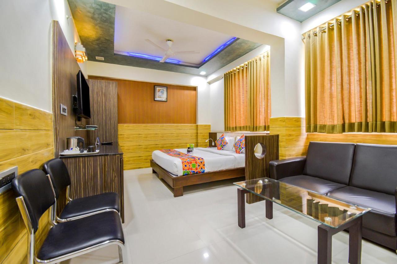 Fabhotel Kohinoor Plaza Ahmedabad Esterno foto