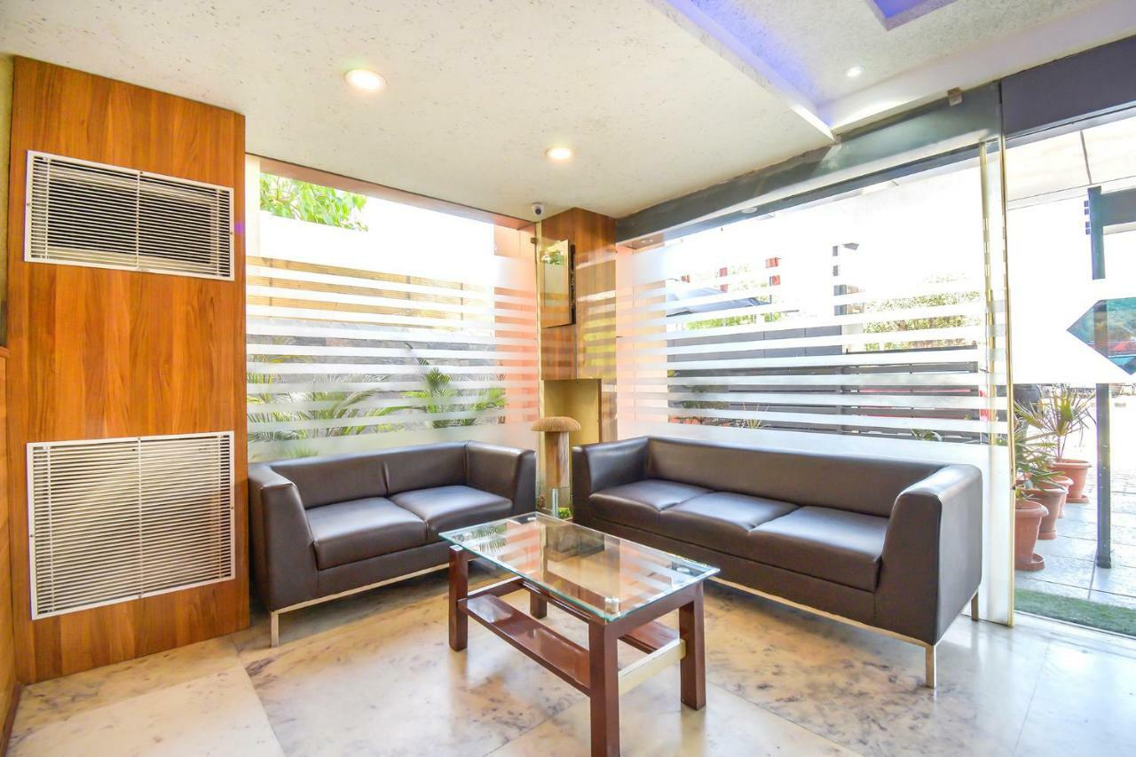 Fabhotel Kohinoor Plaza Ahmedabad Esterno foto